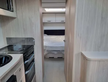 Elddis Avante Apex 550 2026
