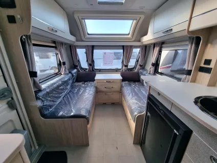 Elddis Avante Apex 550 2026