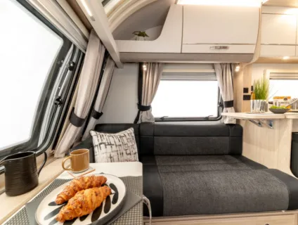 Elddis Avante Apex 550 2026