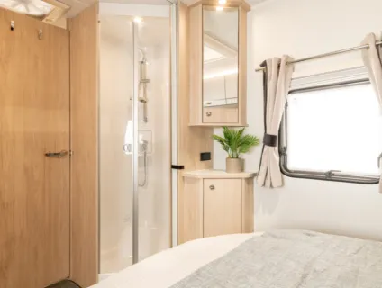 Elddis Avante Apex 550 2026