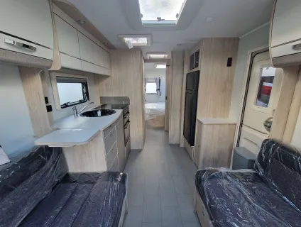 Elddis Avante Apex 860 2026