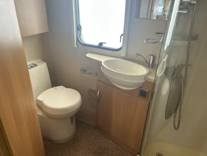Swift Charisma 560 2011