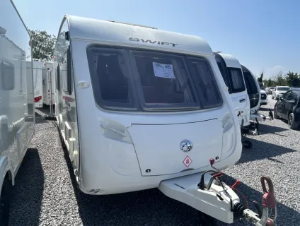Swift Charisma 560 2011