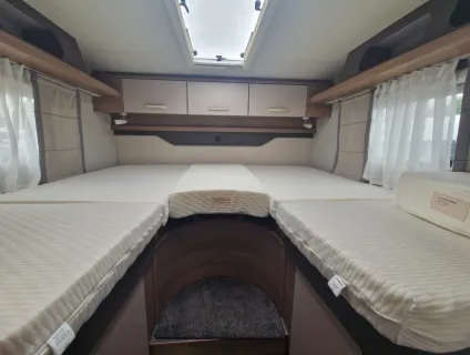 Knaus  Live I700 MEG 2024