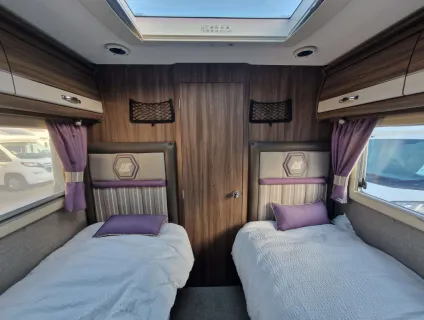 Auto-Sleepers  Burford DUO 2017