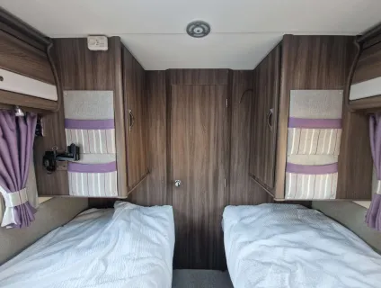 Auto-Sleepers  Burford DUO 2017