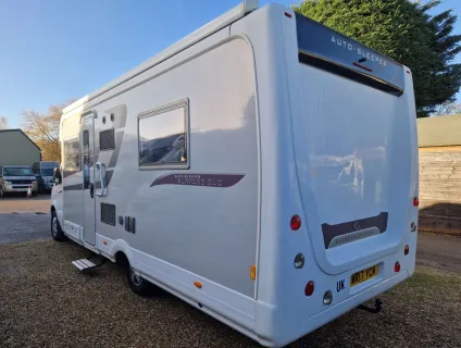 Auto-Sleepers  Burford DUO 2017