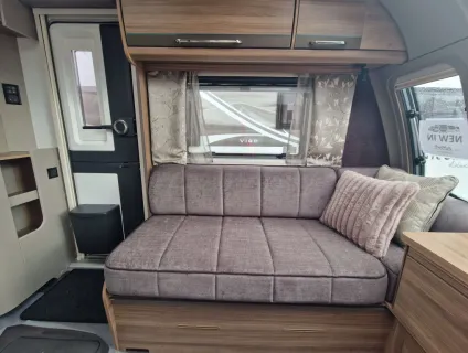 Bailey Unicorn Deluxe Cabrera 2026