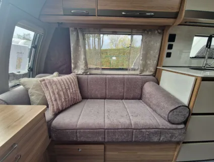Bailey Unicorn Deluxe Cadiz 2026
