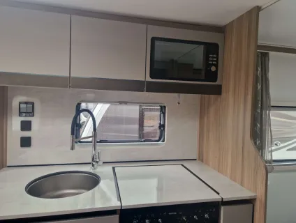 Bailey Unicorn Deluxe Vigo 2026