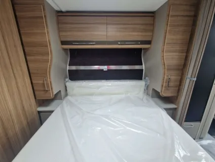 Bailey Unicorn Deluxe Vigo 2026