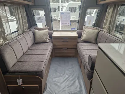 Bailey Unicorn Deluxe Vigo 2026