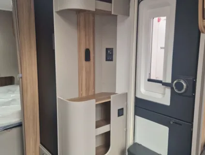 Bailey Unicorn Deluxe Vigo 2026