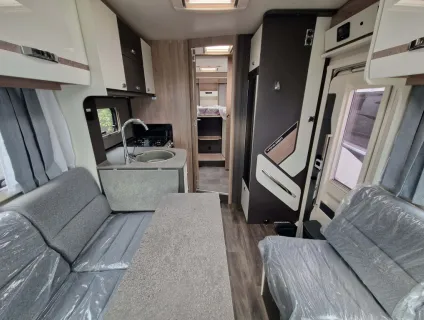 Swift Voyager 584 2026