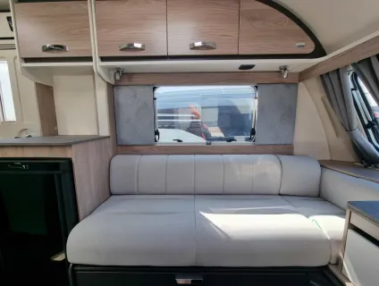 Swift Challenger 390 2026
