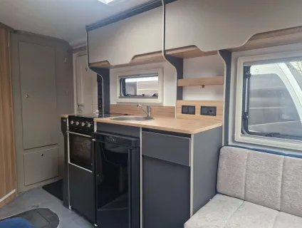 Bailey Discovery D4-4L 2026