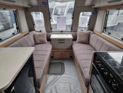 Bailey Phoenix Black Edition 420 2026