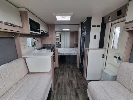 Swift Conqueror Grande 645 2026