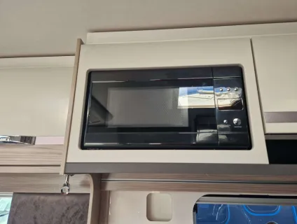 Swift Conqueror Grande 645 2026