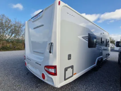 Swift Conqueror Grande 645 2026