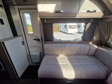 Swift Conqueror Grande 645 2026