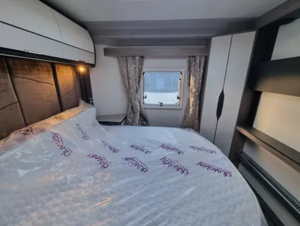 Swift Elegance Grande 835 2026