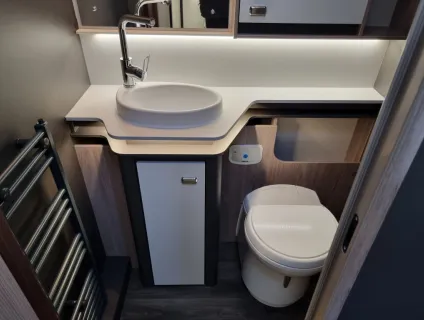 Swift Elegance Grande 860 2026