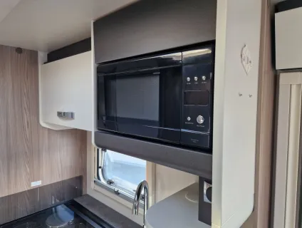 Swift Challenger 590 2026