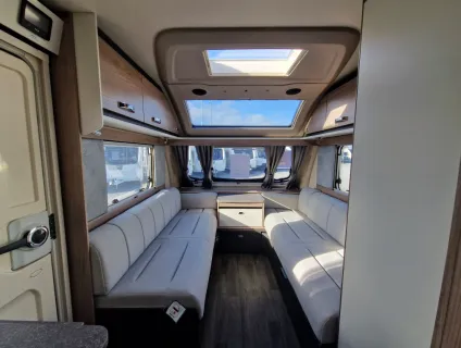 Swift Challenger 590 2026
