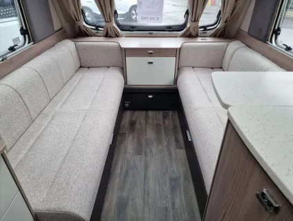 Swift Conqueror 480 2026