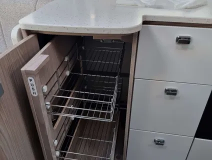 Swift Conqueror Grande 560 L 2026