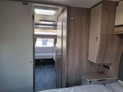 Swift Conqueror Grande 560 L 2026