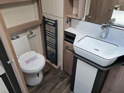 Swift Elegance Grande 845 2024