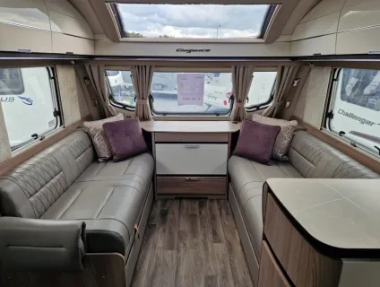 Swift Elegance Grande 845 2024