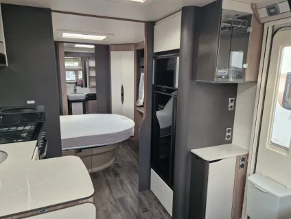 Swift Elegance Grande 845 2024