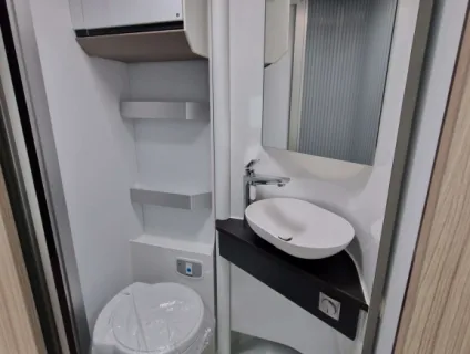 Adria Compact Supreme DL 2025