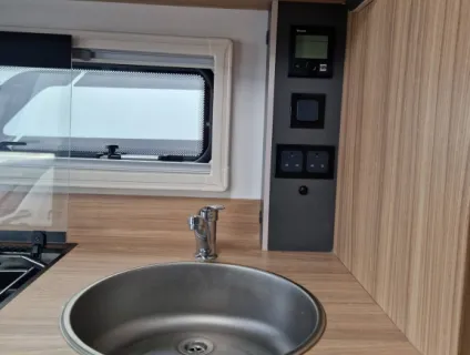 Bailey Discovery Plus D4-4 2024