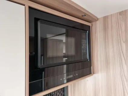 Swift Elegance Grande 845 2022