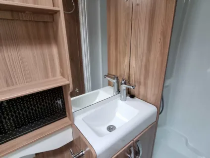 Swift Elegance Grande 845 2022