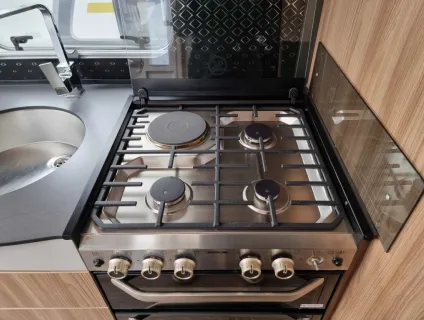 Swift Elegance Grande 845 2022