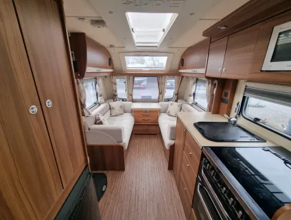 Elddis Affinity 574 2016