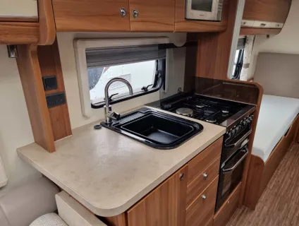 Elddis Affinity 574 2016