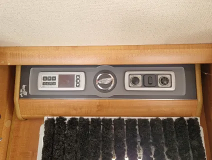 Auto-Trail Grande Frontier  2011