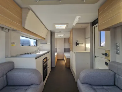Adria Adora Seine 2022
