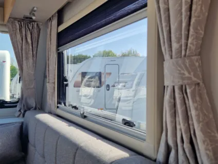 Adria Adora Seine 2022