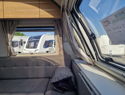 Adria Adora Seine 2022