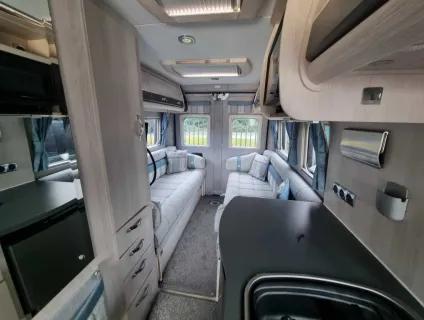 Auto-Sleepers  Warwick XL 2020