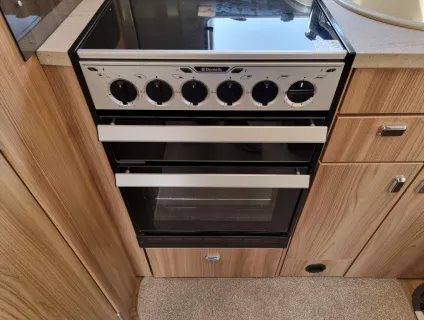 Bessacarr  400 412 2018