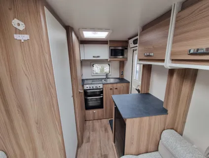 Swift Fairway Compact 2022