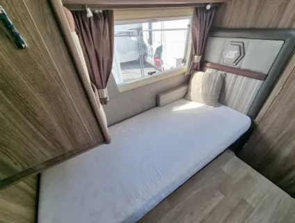 Auto-Sleepers  Burford DUO 2017
